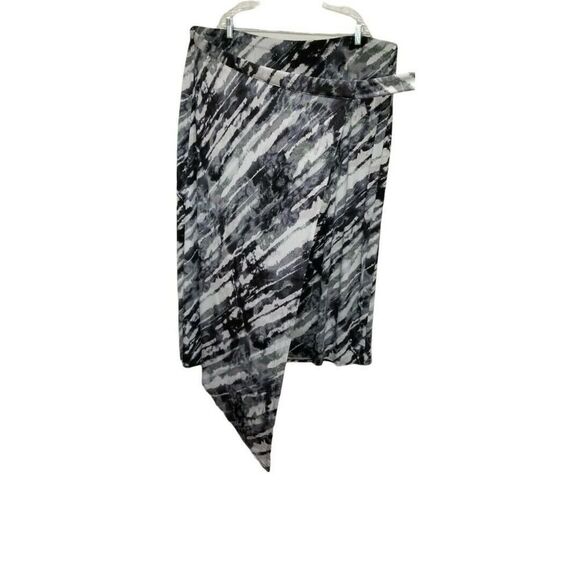 East. 1946 Plus Size Wrap Long/Maxi Skirt Size 26/28W - Picture 2 of 3